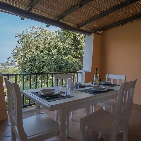 Beautiful Il Giardino Degli Oleandri One Bedroom Sleeps Two Num0842 Liscia di Vacca