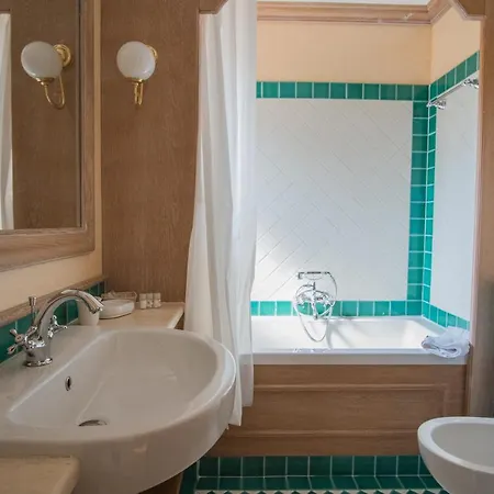 Lejlighed Beautiful Il Giardino Degli Oleandri One Bedroom Sleeps Two Num0842 *