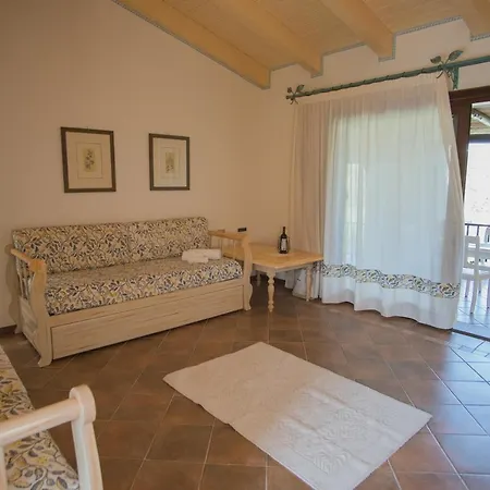 Beautiful Il Giardino Degli Oleandri One Bedroom Sleeps Two Num0842 * Liscia di Vacca
