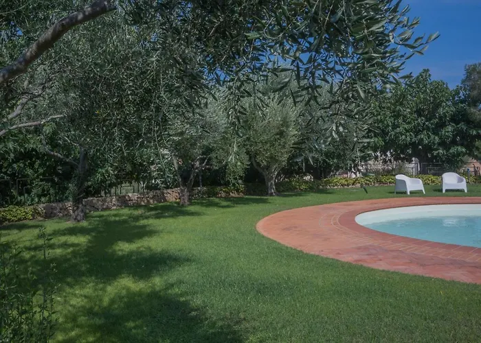Beautiful Il Giardino Degli Oleandri One Bedroom Sleeps Two Num0842 *