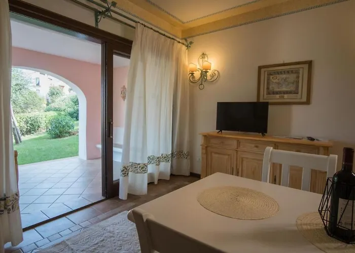 Beautiful Il Giardino Degli Oleandri One Bedroom Sleeps Two Num0842 Appartement *